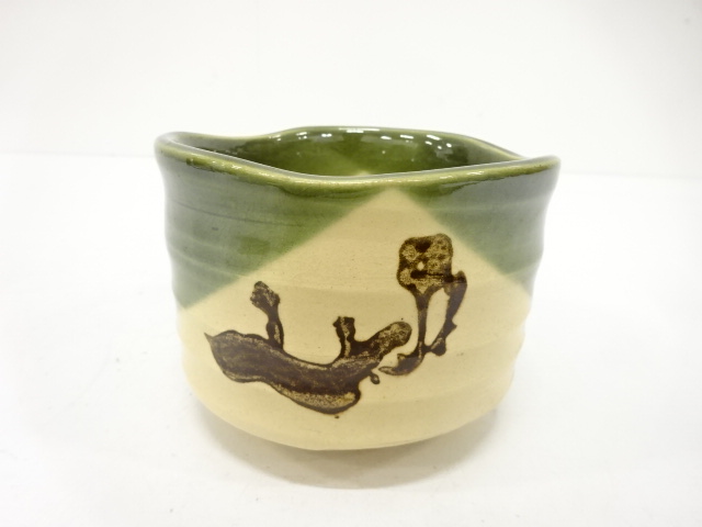 JAPANESE TEA CEREMONY / ORIBE TEA BOWL CHAWAN / ARTISAN WORK